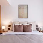 Turnkey I Old Town 5Br Loft Apartment