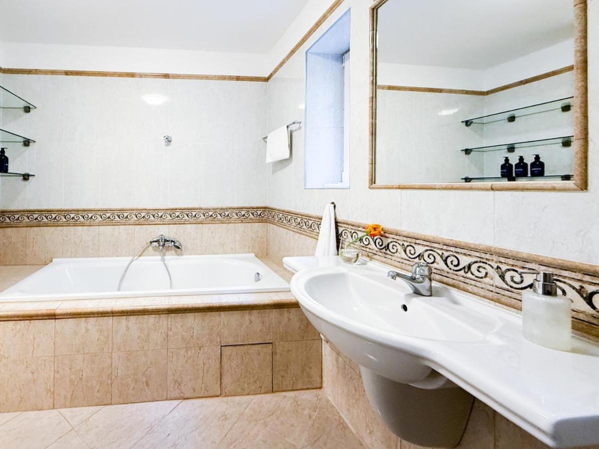 Turnkey I Old Town 5br Loft * Praga