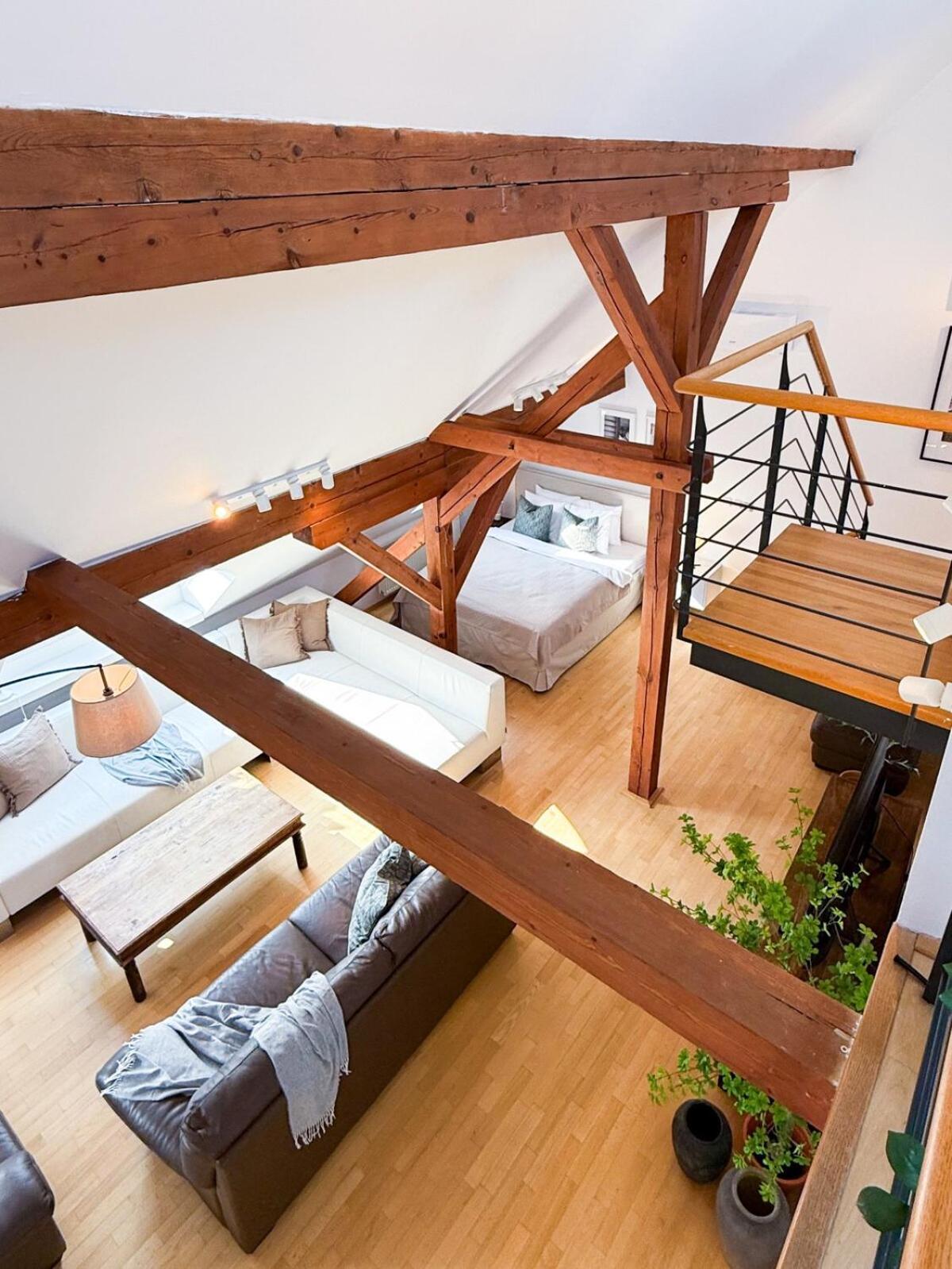 Turnkey I Old Town 5br Loft